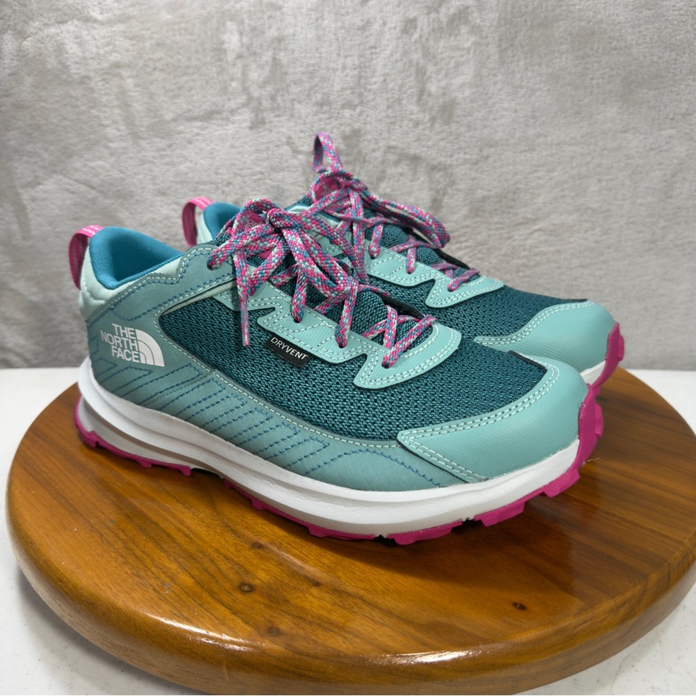 The North Face Youth Fastpack Hiker Waterproof Shoes Harbor Blue Sz 6 NF0A5LXG